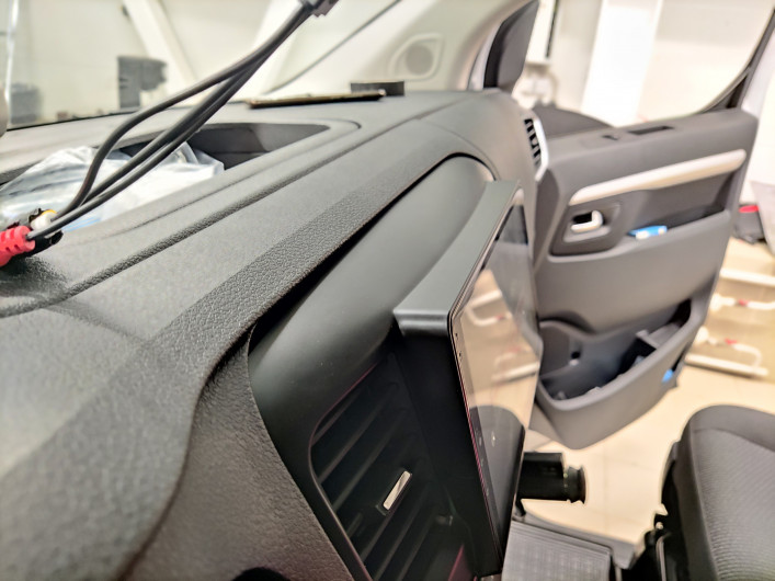 Штатная магнитола BTR-Audio для Peugeot Traveller, Citroen SpaceTourer, Opel Zafira Life (H серии) на Android  2
